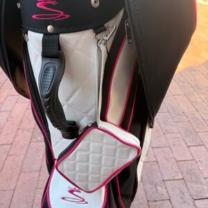 New Cobra golf bag for women